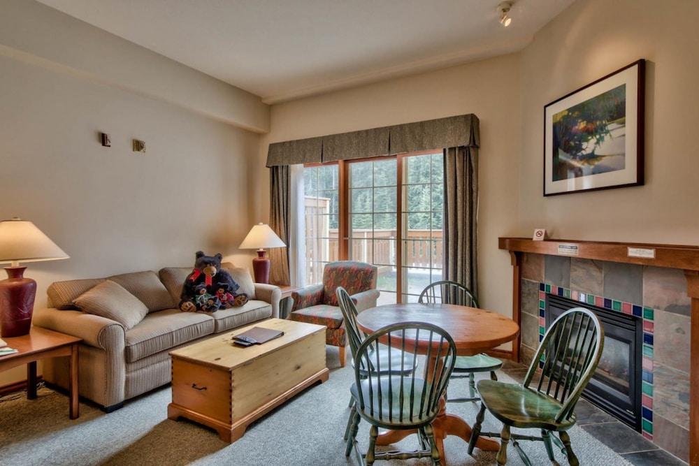 Hearthstone Lodge Sun Peaks Luaran gambar